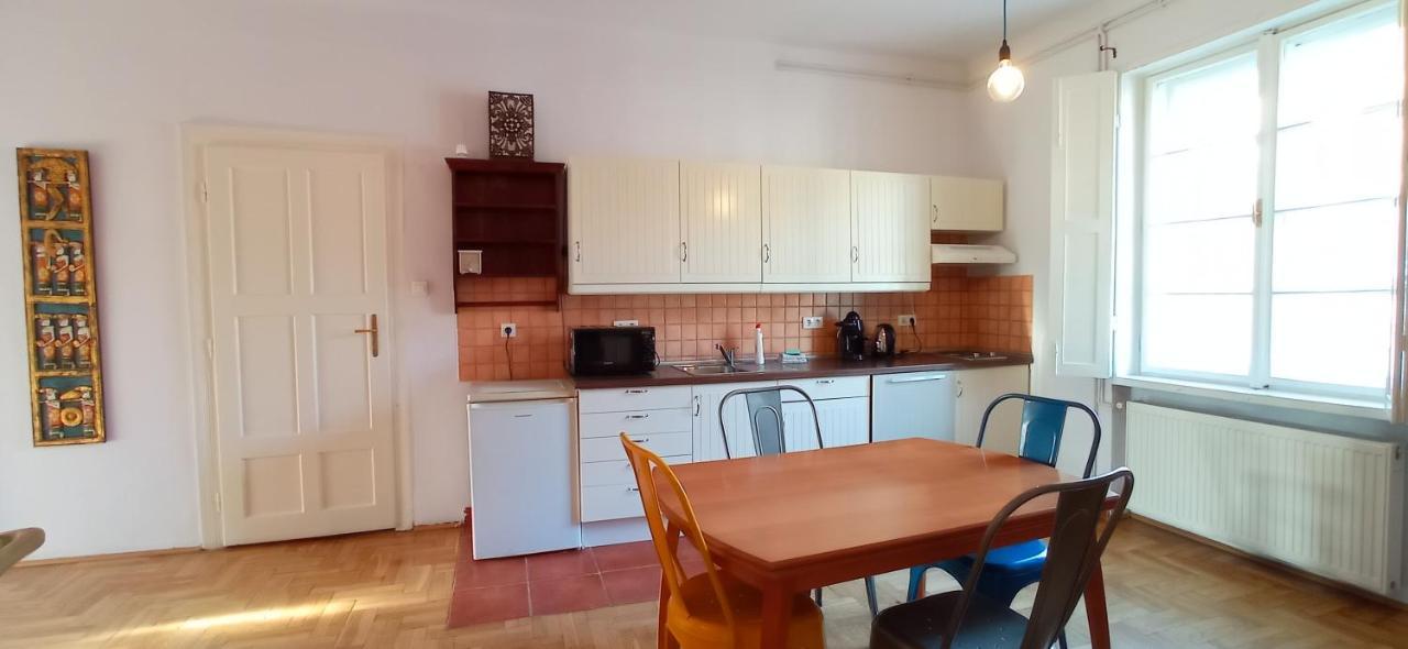 Bp Soho Grand Apartment Будапеща Екстериор снимка